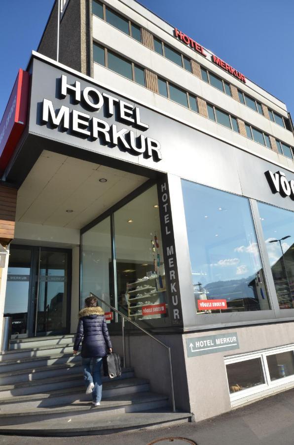 Hotel Merkur - West Station Lodge Interlaken Bagian luar foto