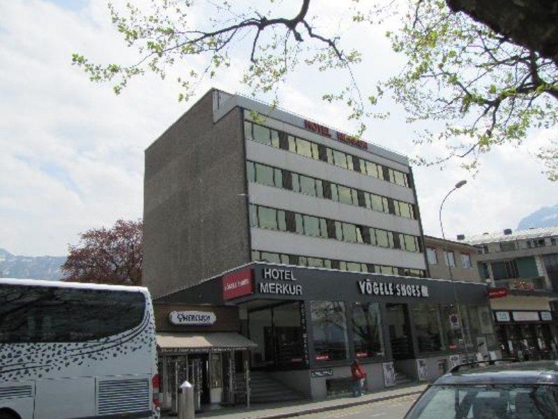 Hotel Merkur - West Station Lodge Interlaken Bagian luar foto