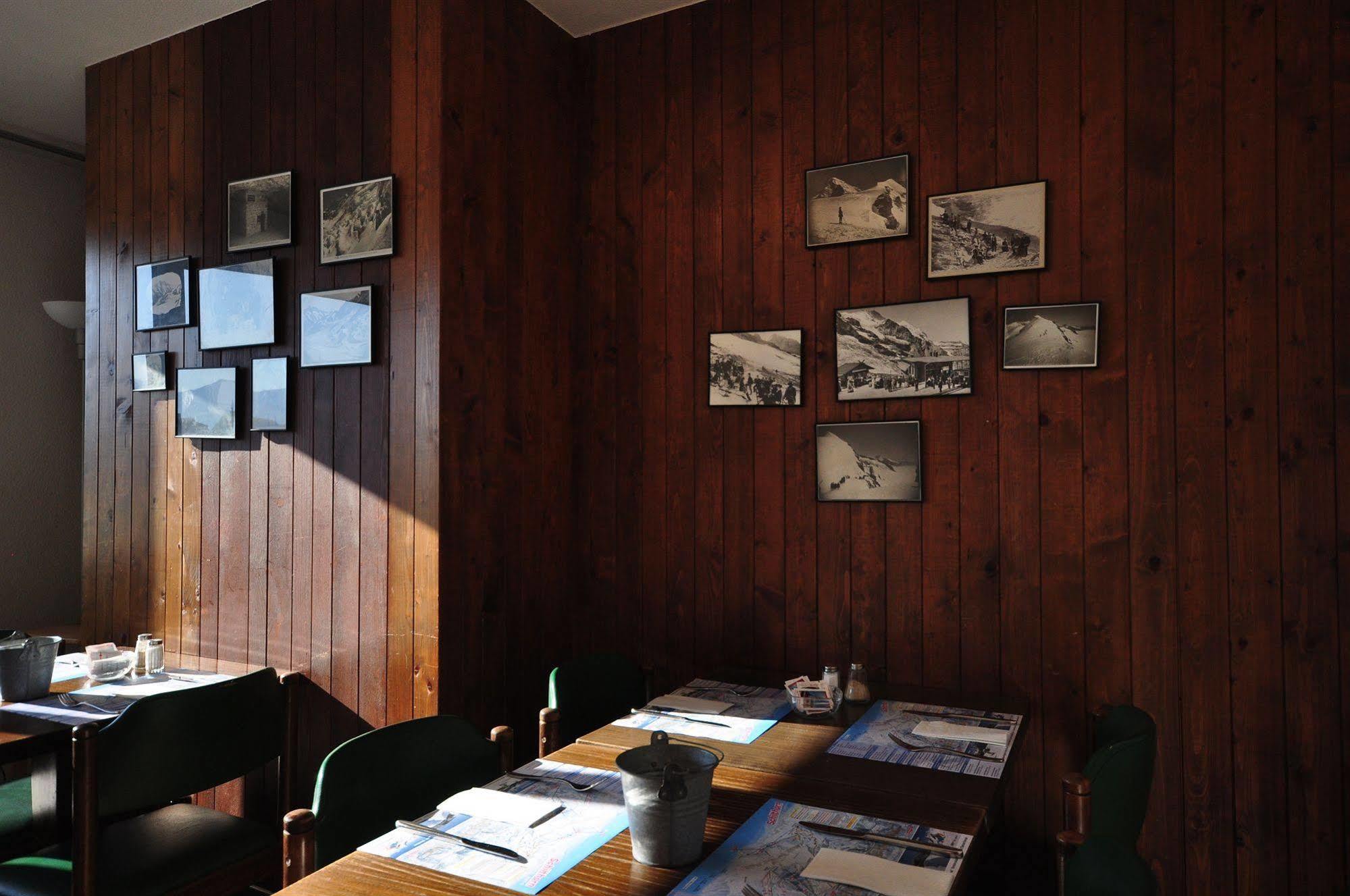 Hotel Merkur - West Station Lodge Interlaken Bagian luar foto